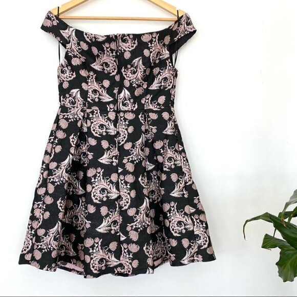 Francesca’s fit and flare, off-shoulder cocktail dress, mini length - Picture 4 of 10